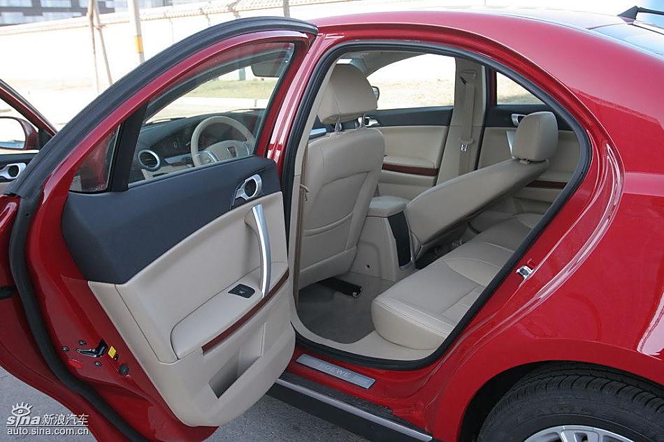 荣威550 1.8DVVT内饰及细节