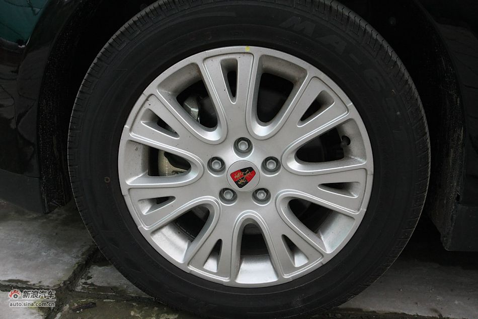 荣威550s 1.8L自动超值版