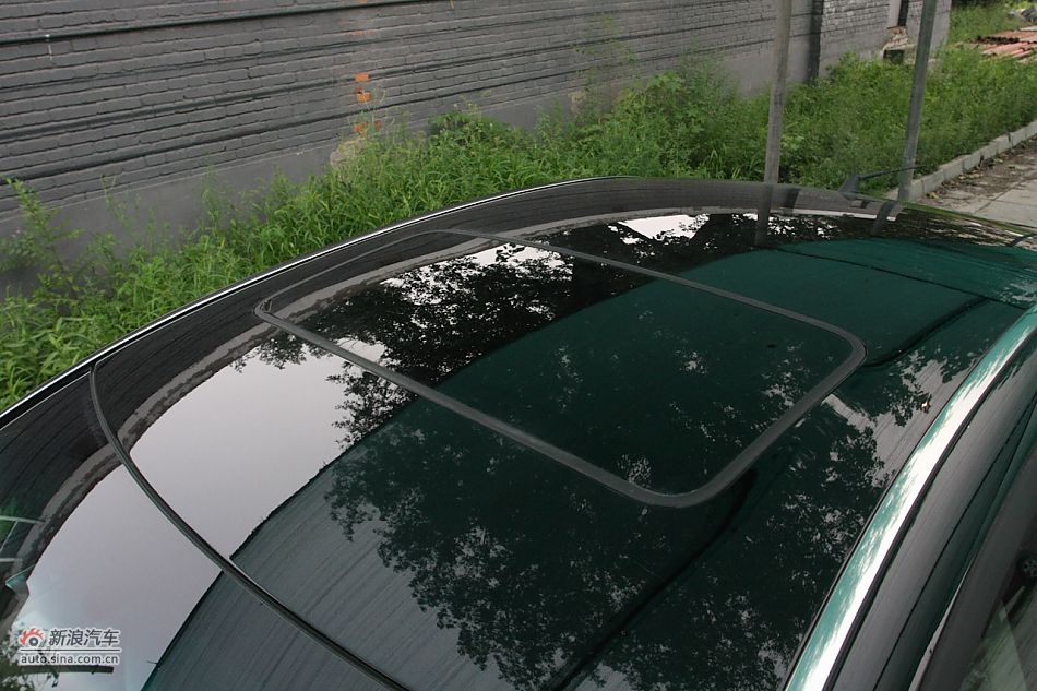 荣威550s 1.8L自动超值版