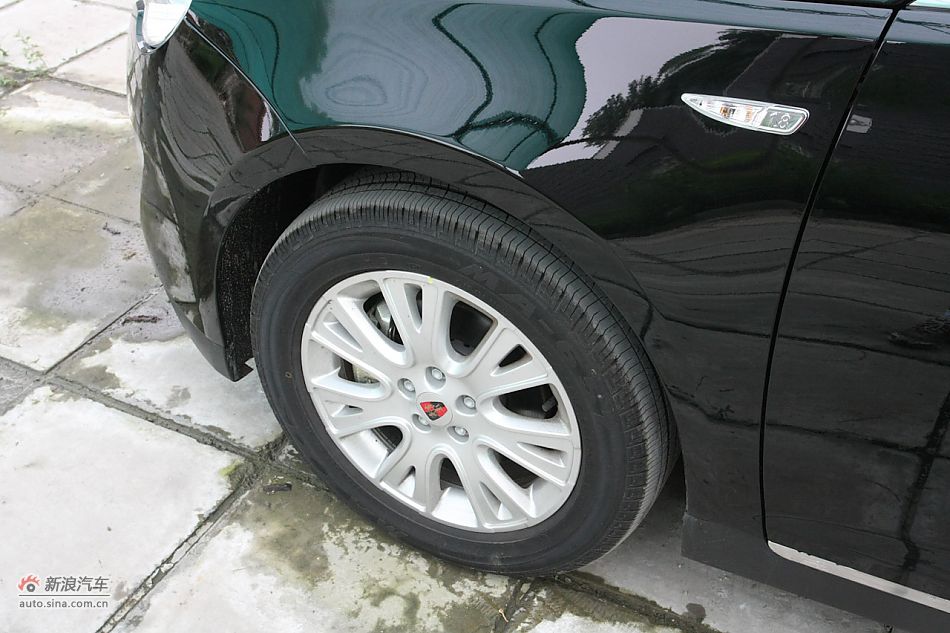 荣威550s 1.8L自动超值版