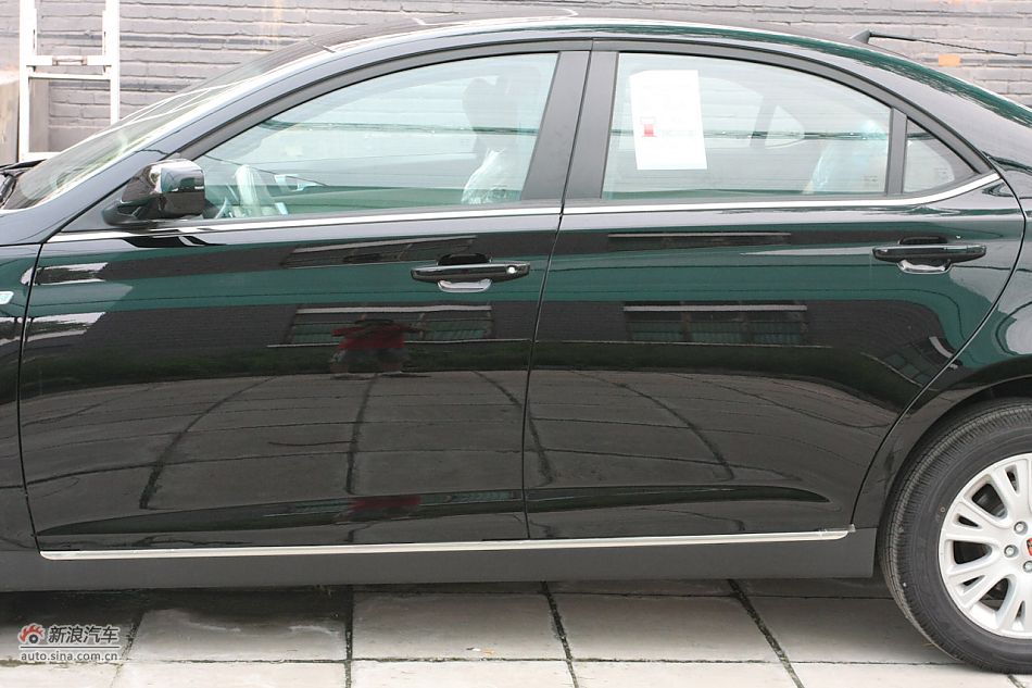 荣威550s 1.8L自动超值版