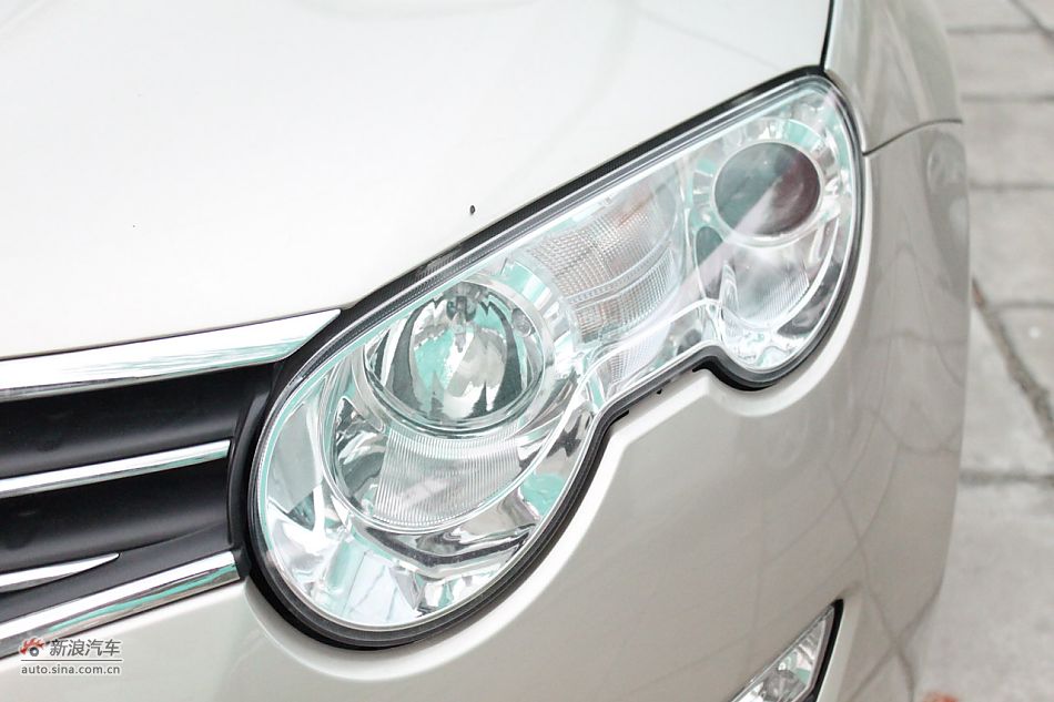 荣威550s 1.8L手动启逸版