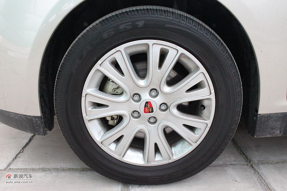 荣威550s 1.8L手动启逸版