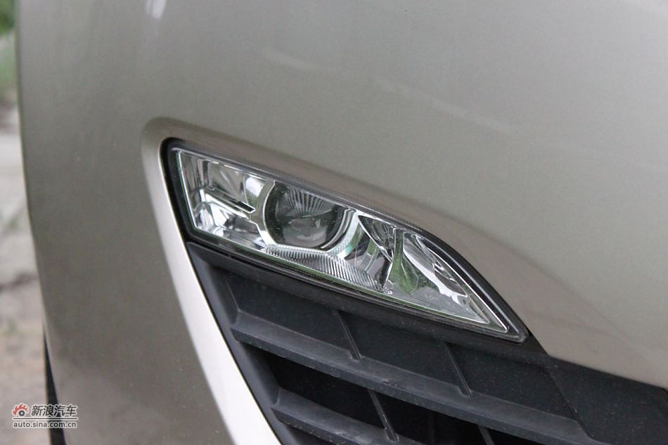 荣威550s 1.8L手动启逸版