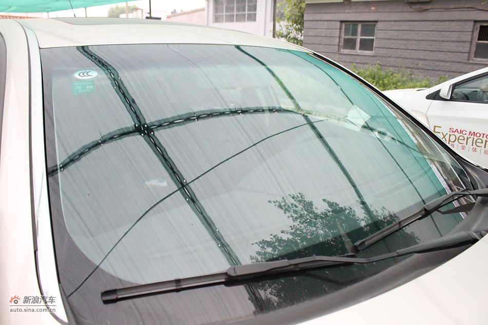 荣威550s 1.8L手动启逸版