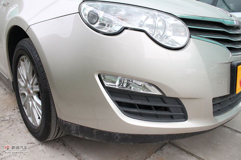 荣威550s 1.8L手动启逸版