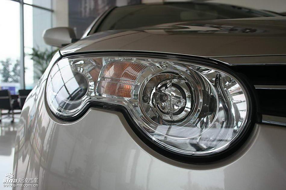 上汽荣威550外观