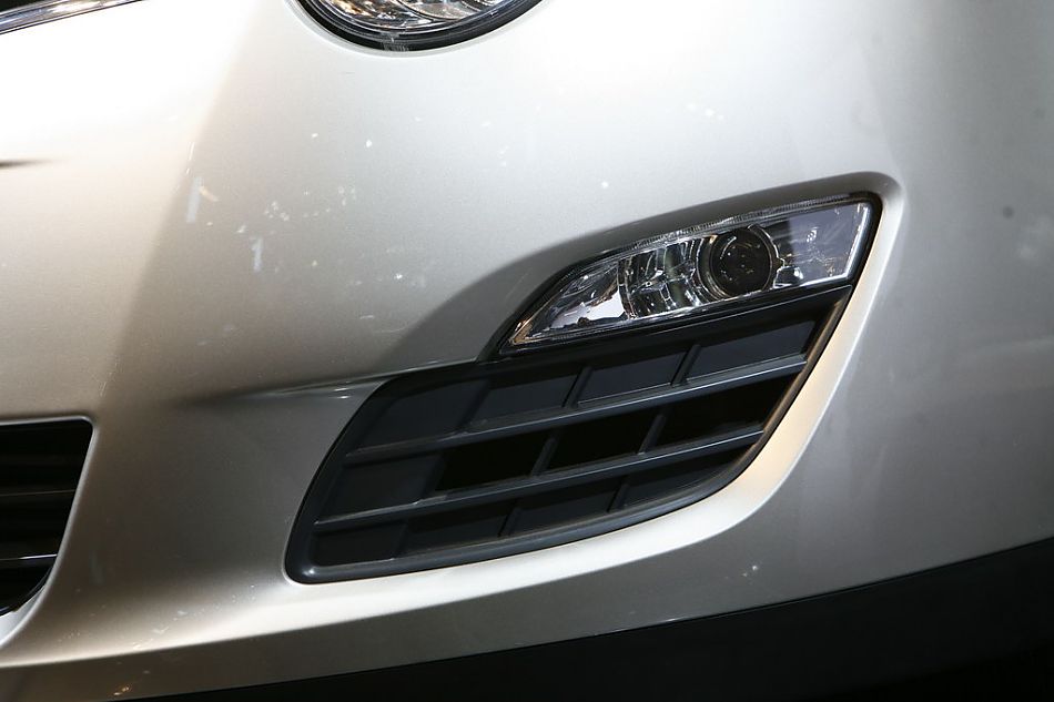 图为荣威550外观及细节