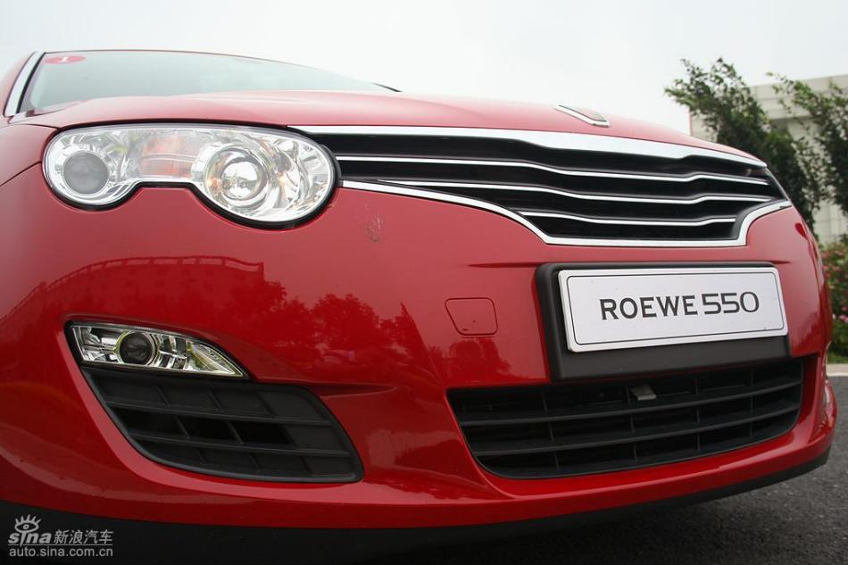 新浪汽车试驾荣威550G 1.8T品仕版组图