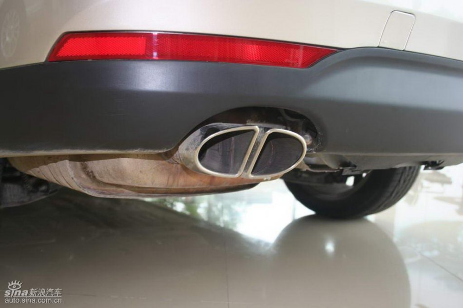 上汽荣威550外观