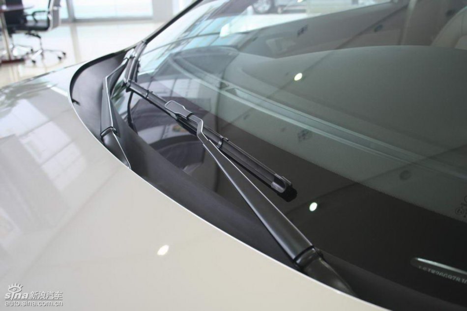 上汽荣威550外观