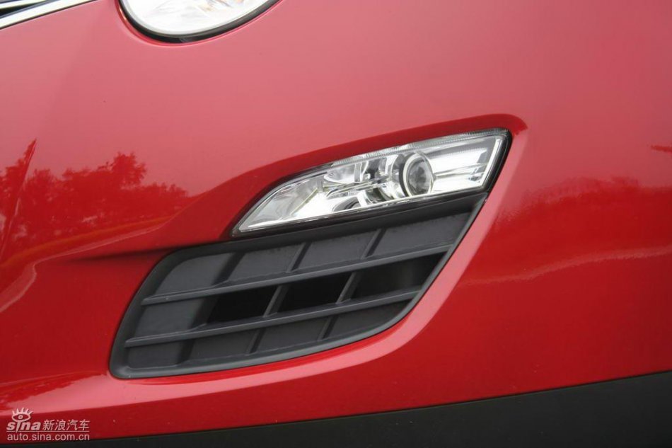 上汽荣威550外观