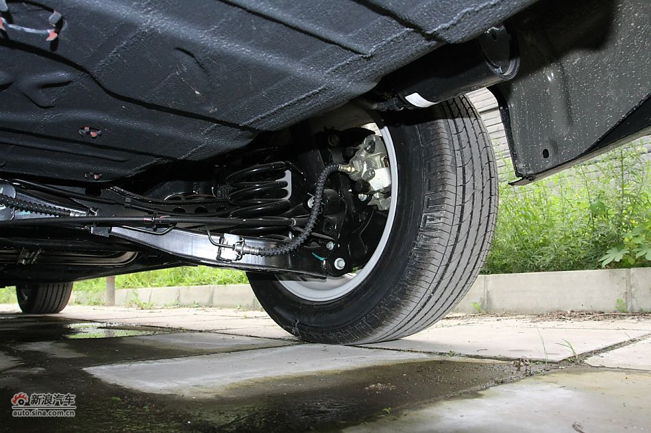 荣威550s 1.8L自动超值版