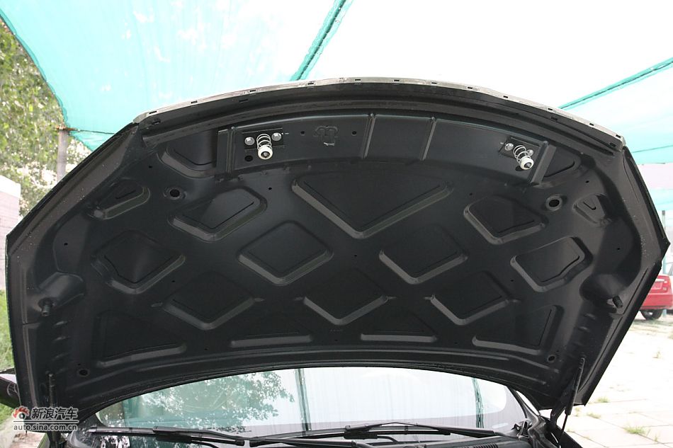 荣威550s 1.8L自动超值版