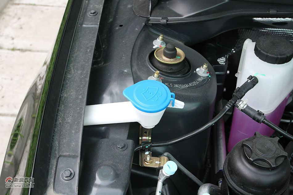 荣威550s 1.8L自动超值版