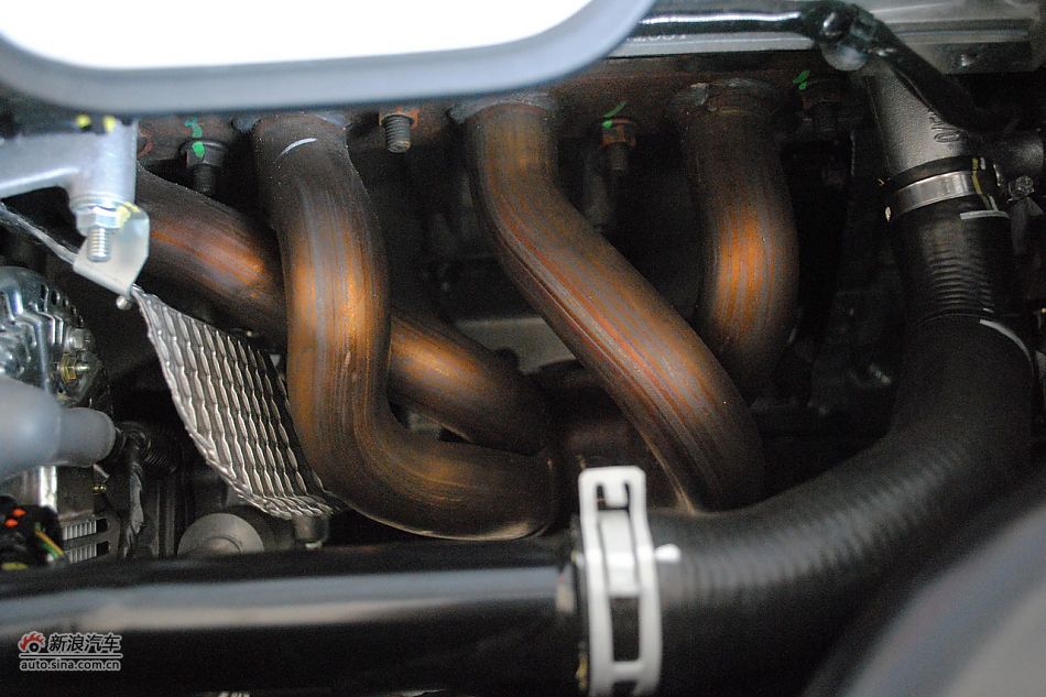 荣威550s 1.8L自动启臻版