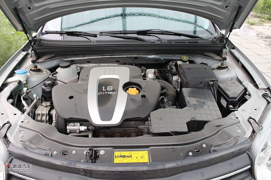 荣威550s 1.8L手动启逸版