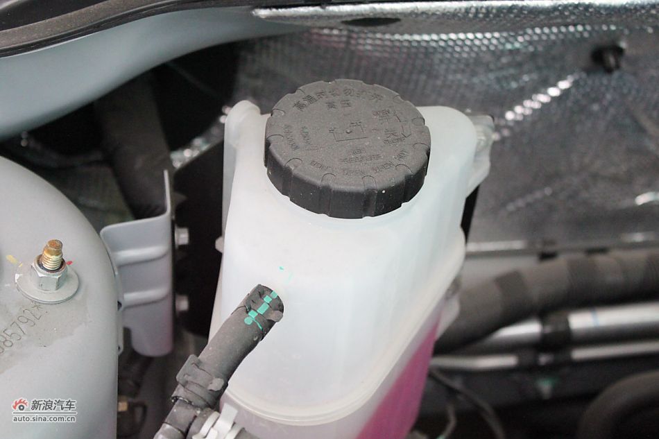 荣威550s 1.8L手动启逸版