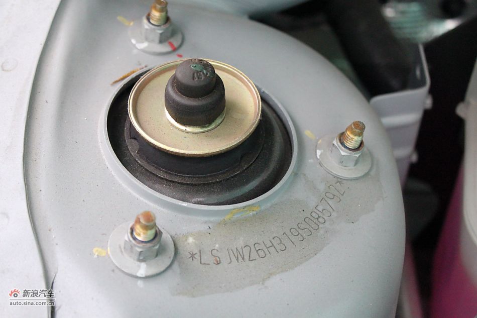 荣威550s 1.8L手动启逸版