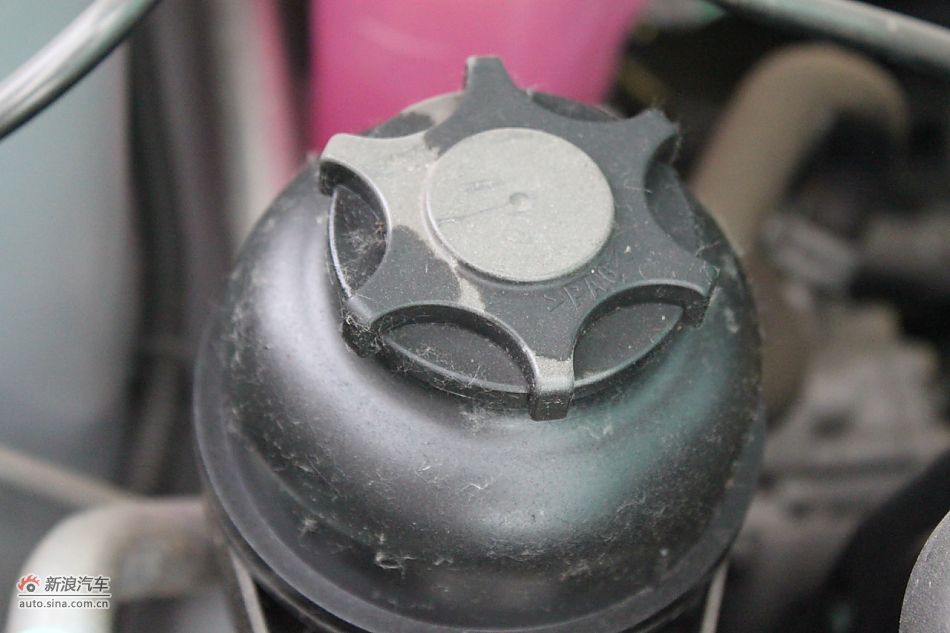 荣威550s 1.8L手动启逸版