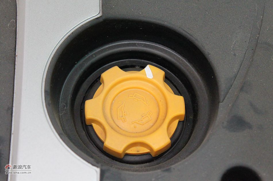 荣威550s 1.8L手动启逸版