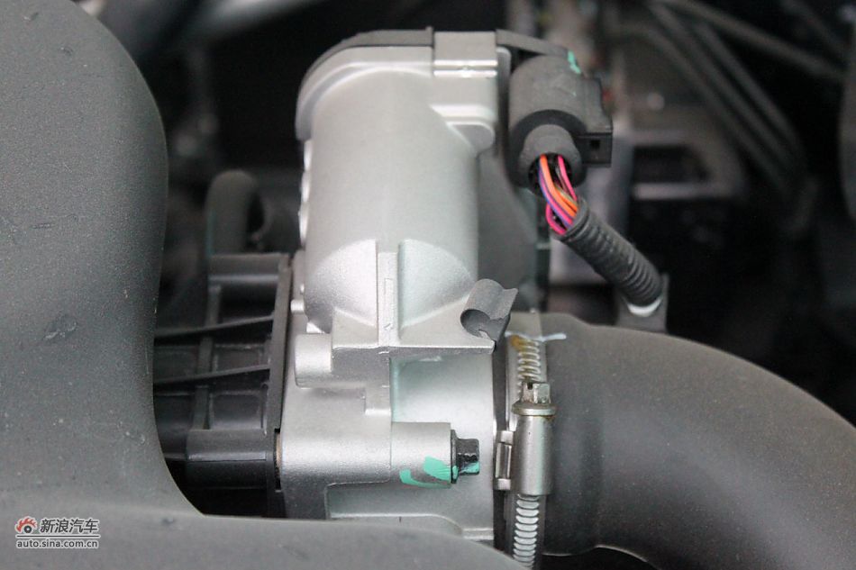 荣威550s 1.8L手动启逸版