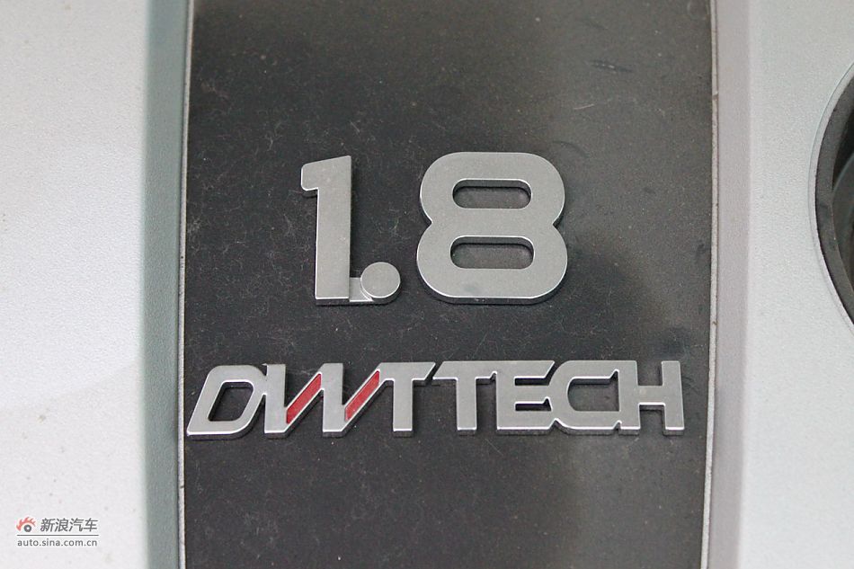 荣威550s 1.8L手动启逸版