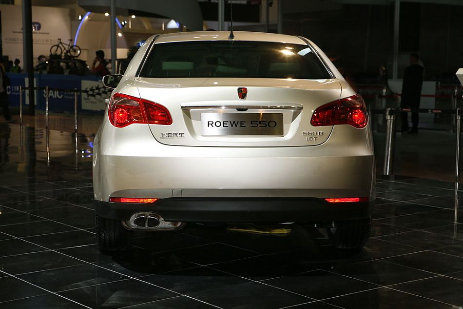 图为荣威550外观及细节