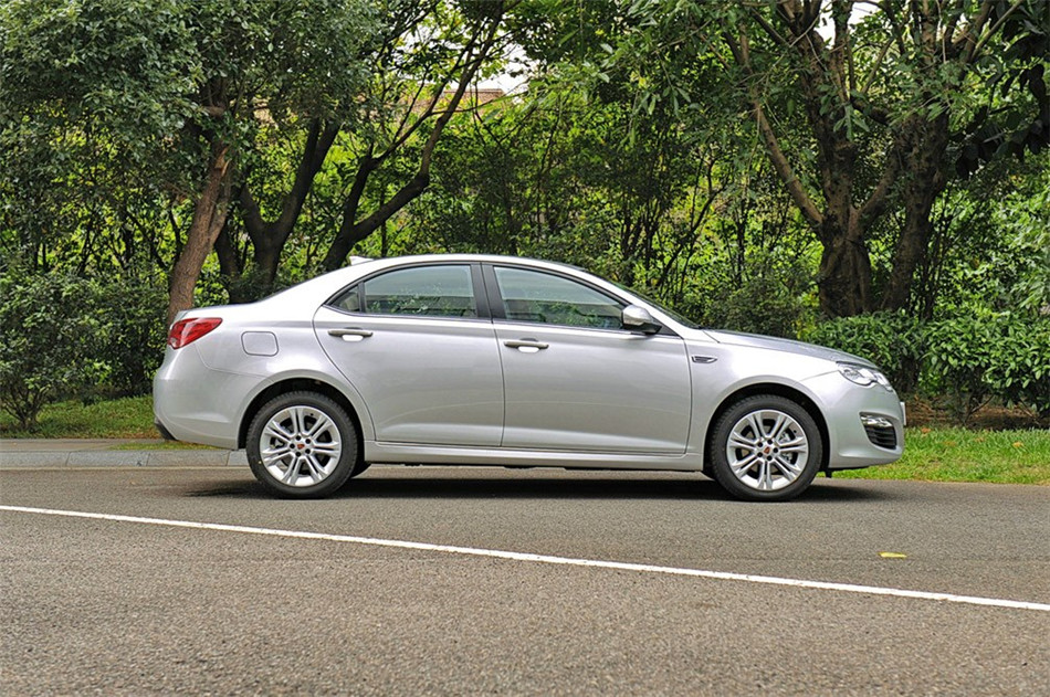 2013款 550D 1.8T AT 品臻版 外观