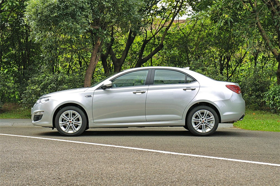 2013款 550D 1.8T AT 品臻版 外观