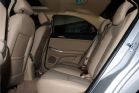 2013款 550D 1.8T AT 品臻版 座椅空间