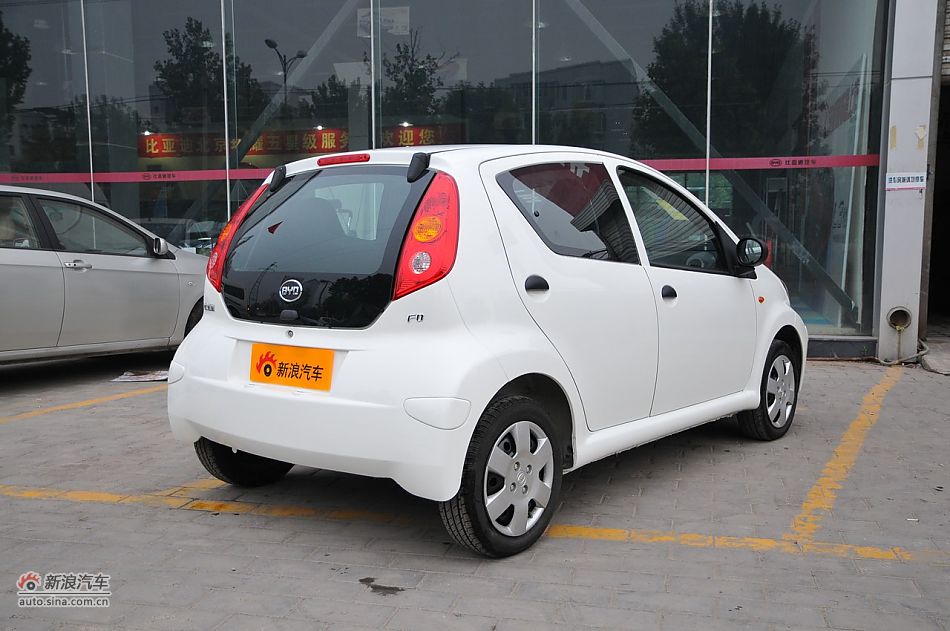 2011款比亚迪F0尚酷爱国版1.0L悦酷型