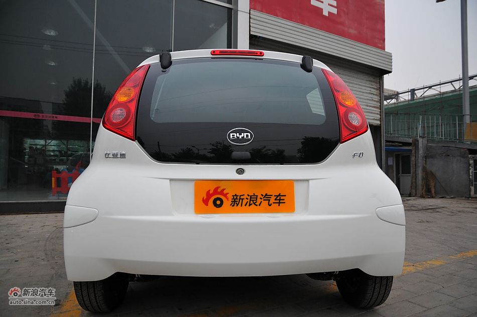 2011款比亚迪F0尚酷爱国版1.0L悦酷型