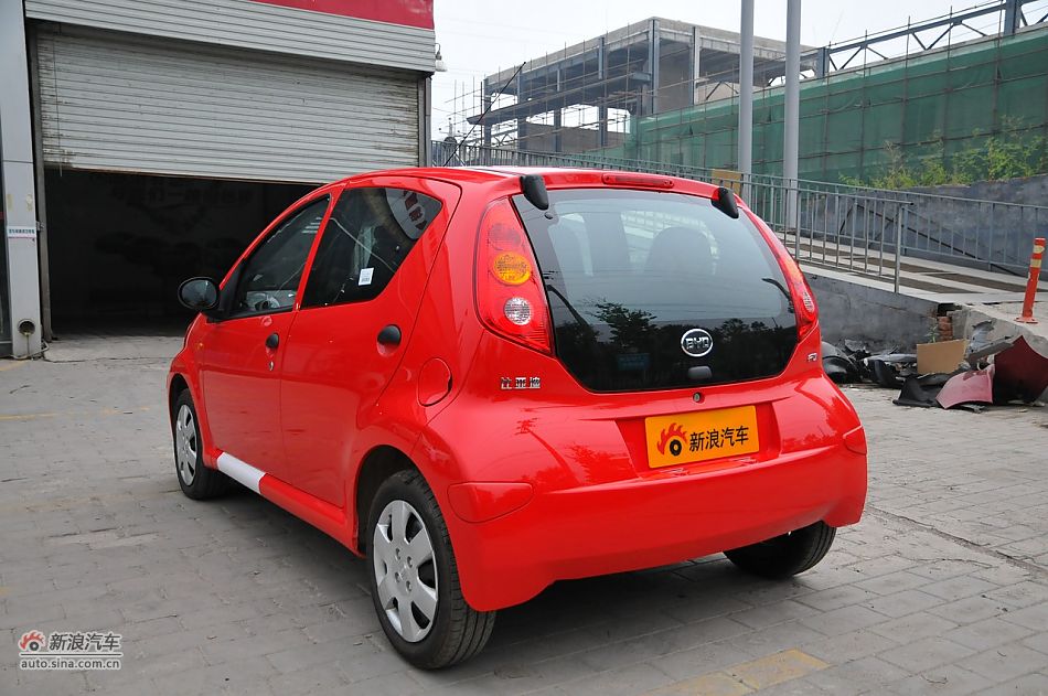 2011款比亚迪F0尚酷爱国版1.0L炫酷型