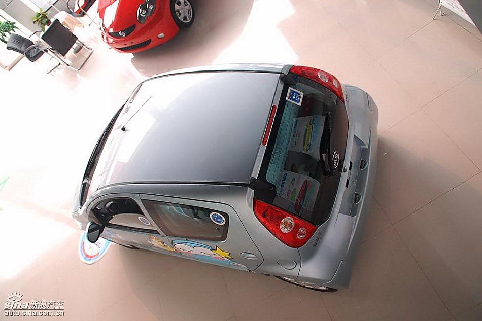 比亚迪F0到店实拍与街头实拍外观图