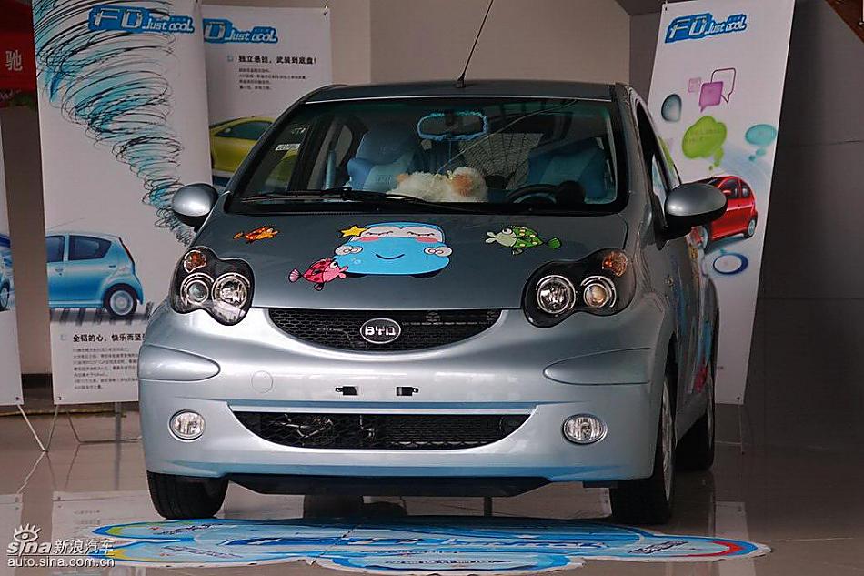 比亚迪F0到店实拍与街头实拍外观图