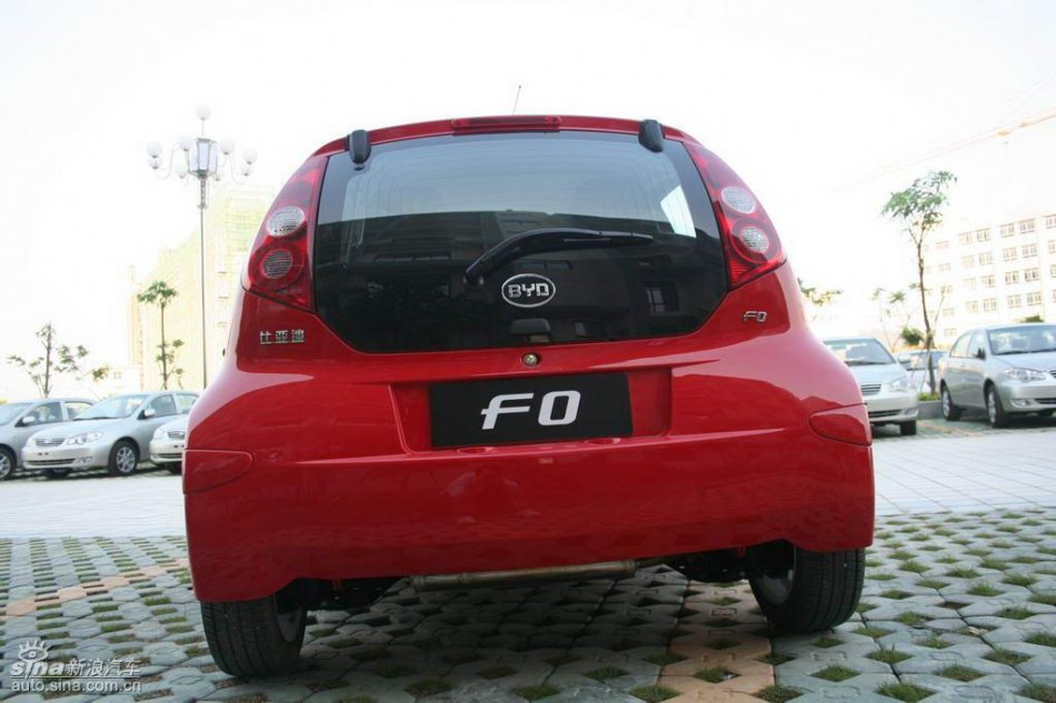 比亚迪F0外观图
