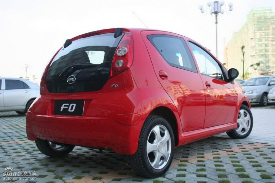比亚迪F0外观图