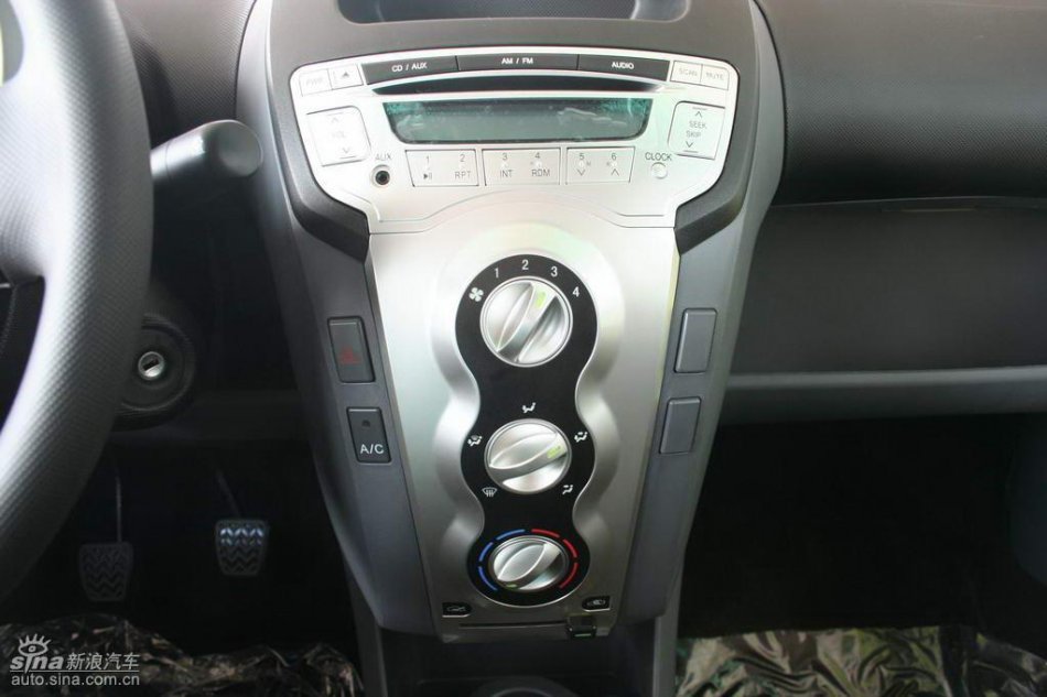 比亚迪F0内饰图