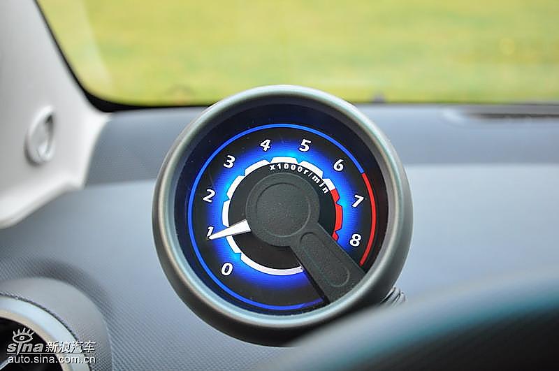 比亚迪F0实拍图--内饰