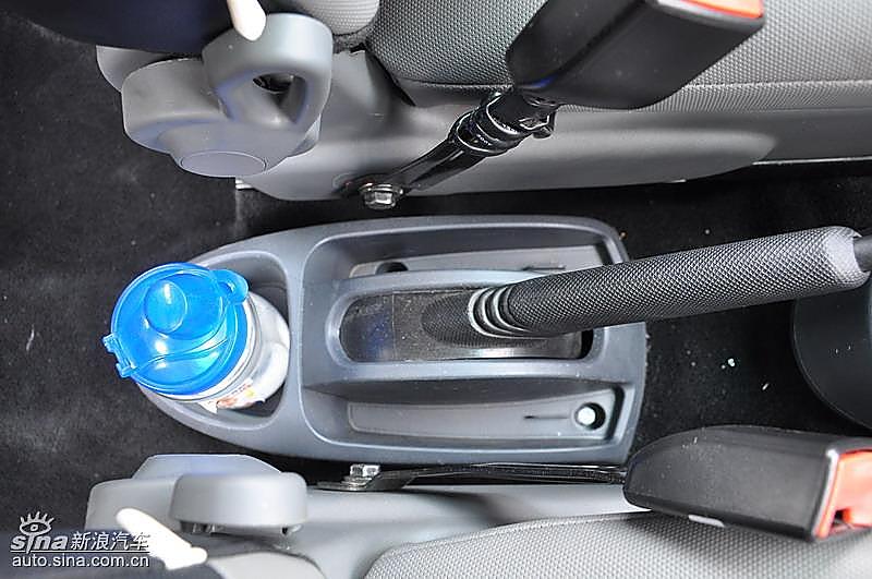 比亚迪F0实拍图--内饰