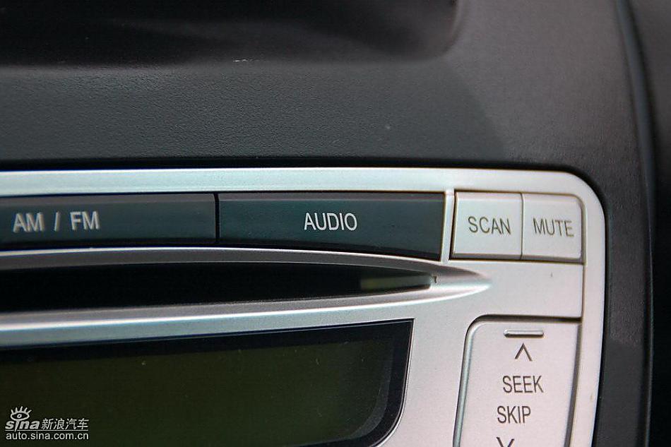 比亚迪F0到店实拍与街头实拍内饰