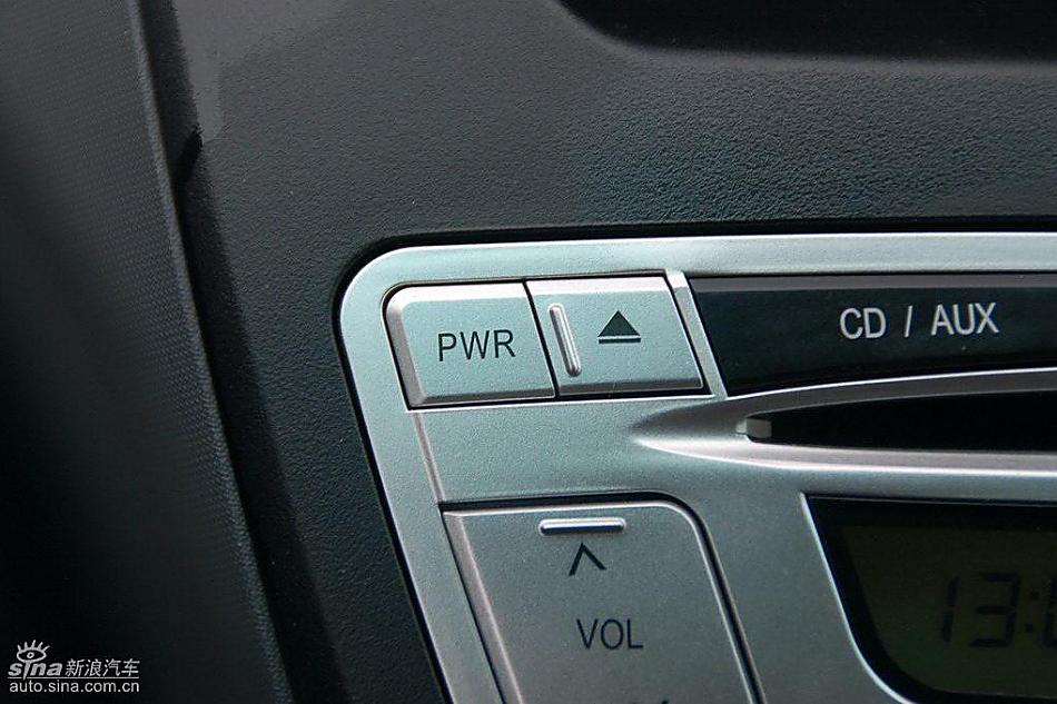 比亚迪F0到店实拍与街头实拍内饰