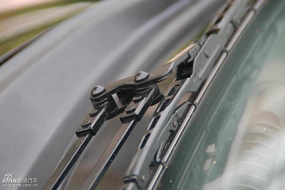 比亚迪F0到店实拍与街头实拍内饰