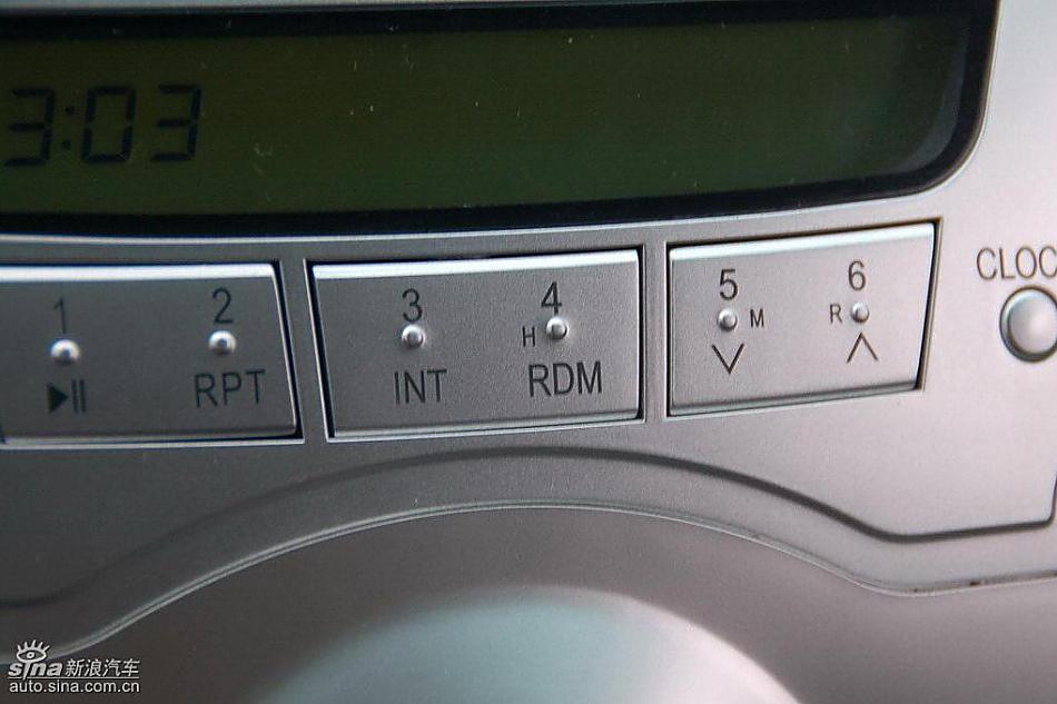 比亚迪F0到店实拍与街头实拍内饰