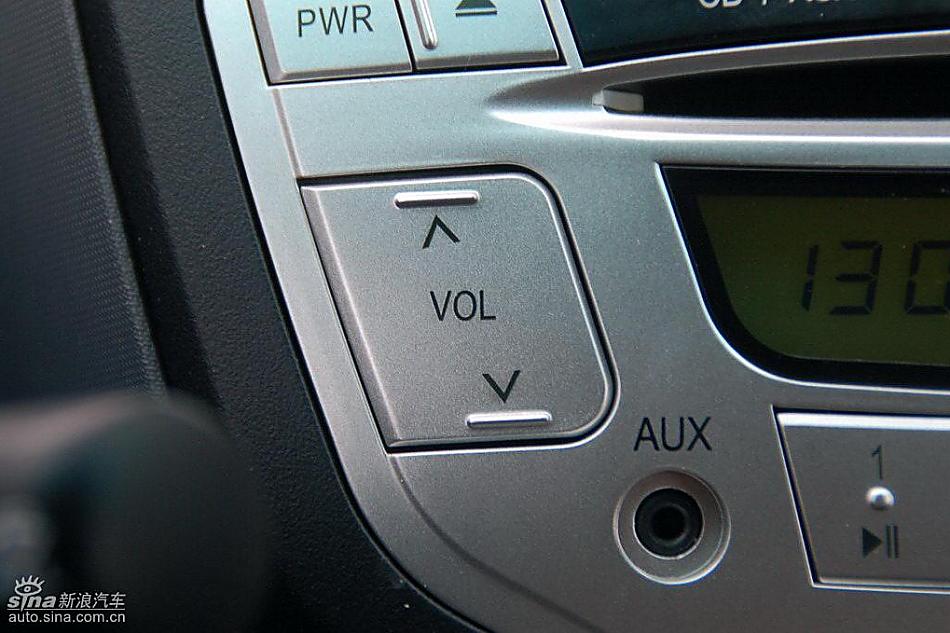 比亚迪F0到店实拍与街头实拍内饰