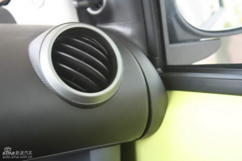 比亚迪F0内饰图