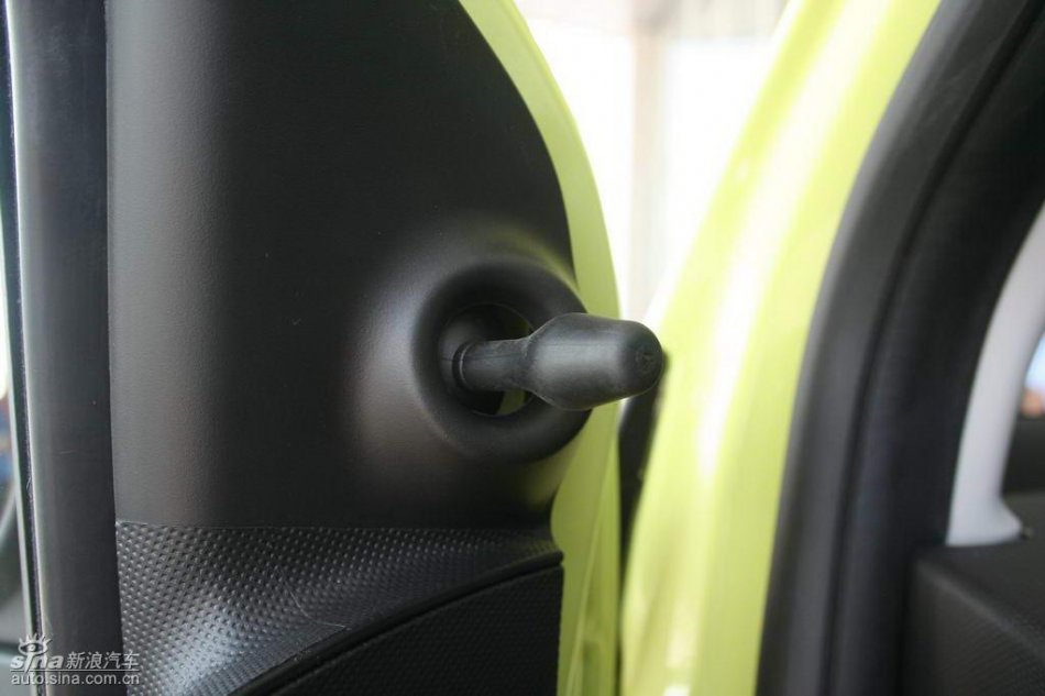 比亚迪F0内饰图