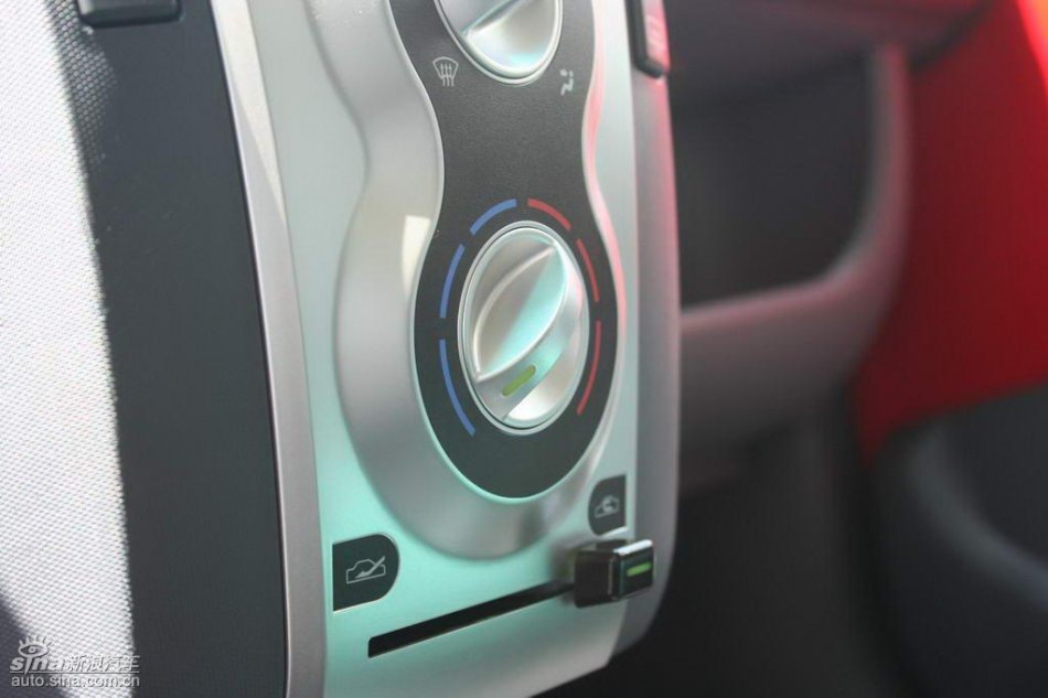 比亚迪F0内饰图