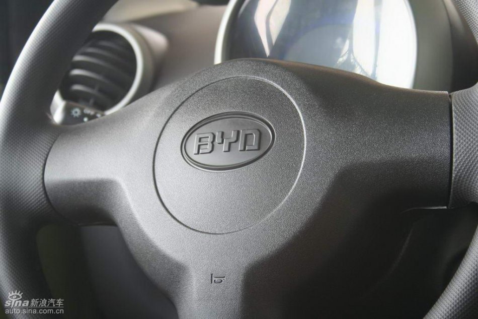比亚迪F0内饰图